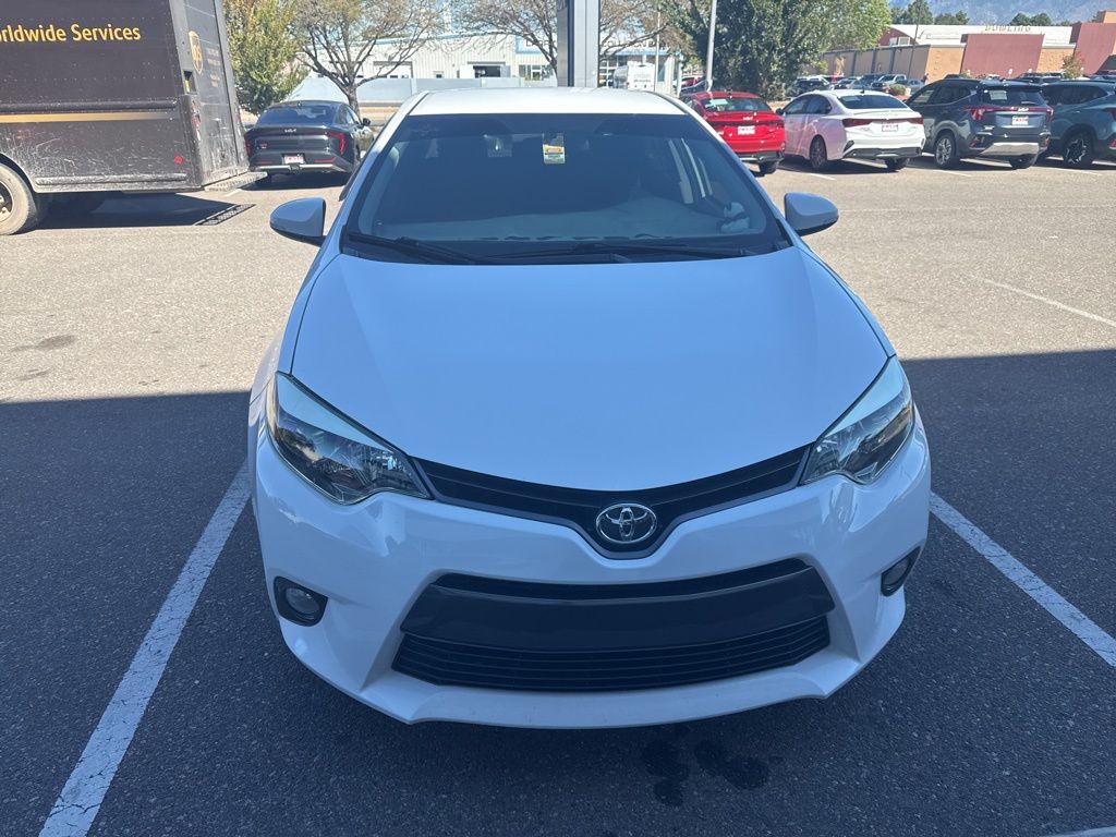 2015 Toyota Corolla LE photo 14
