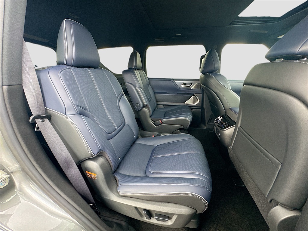 2026 Infiniti QX80 Sensory photo 27