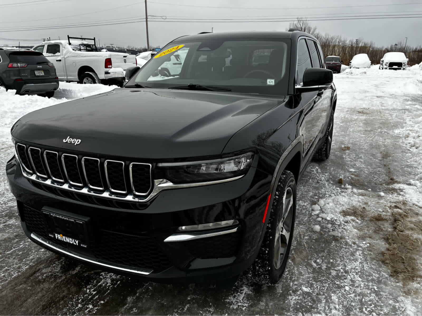 2024 Jeep Grand Cherokee Limited's photo