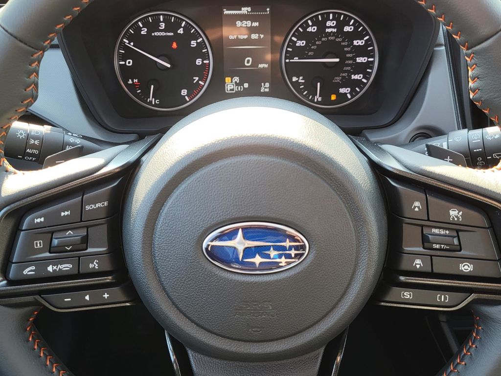 2025 Subaru Crosstrek Limited photo 9