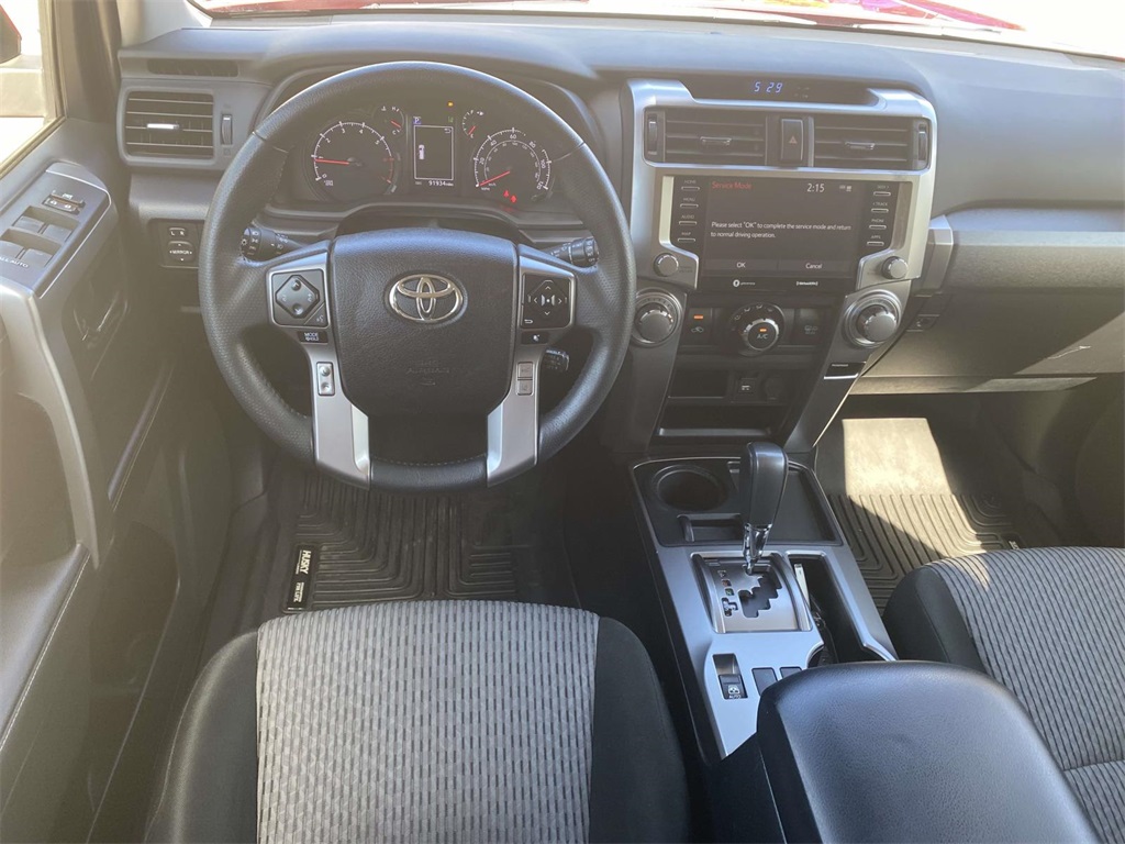 2022 Toyota 4Runner SR5 photo 8