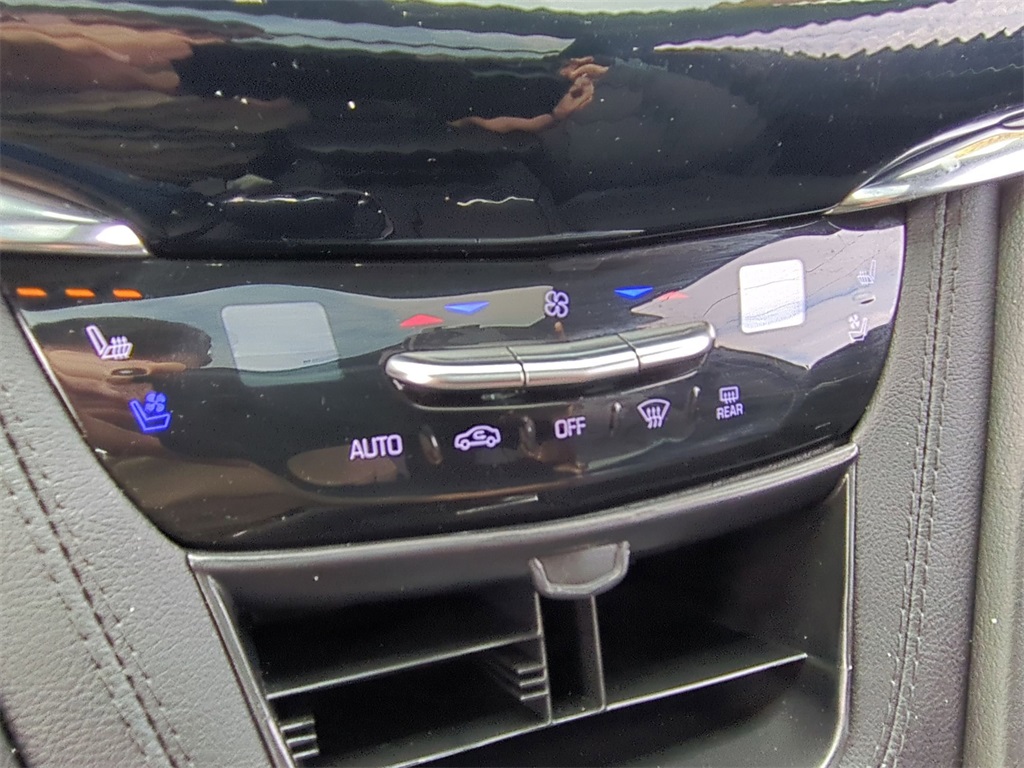 2023 Cadillac XT6 Sport photo 25