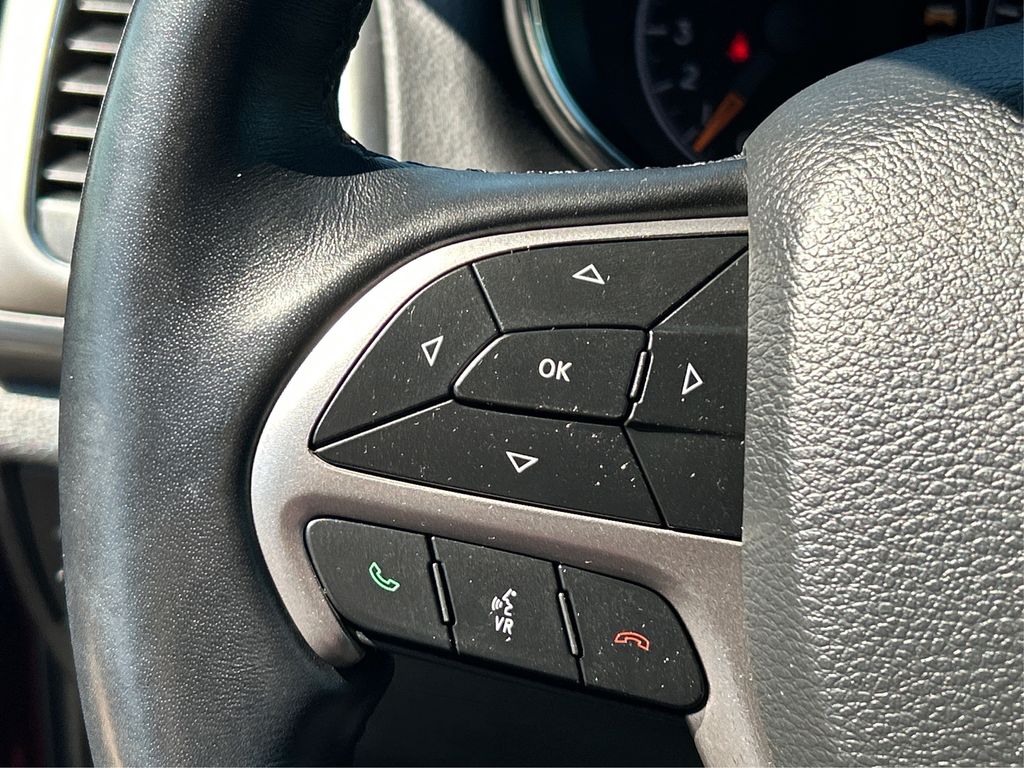 2021 Jeep Grand Cherokee Laredo E photo 31