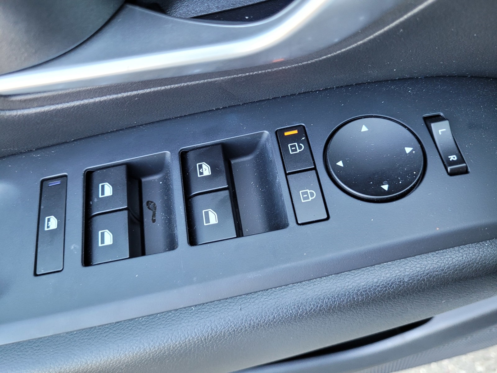 2025 Hyundai Tucson SE photo 15