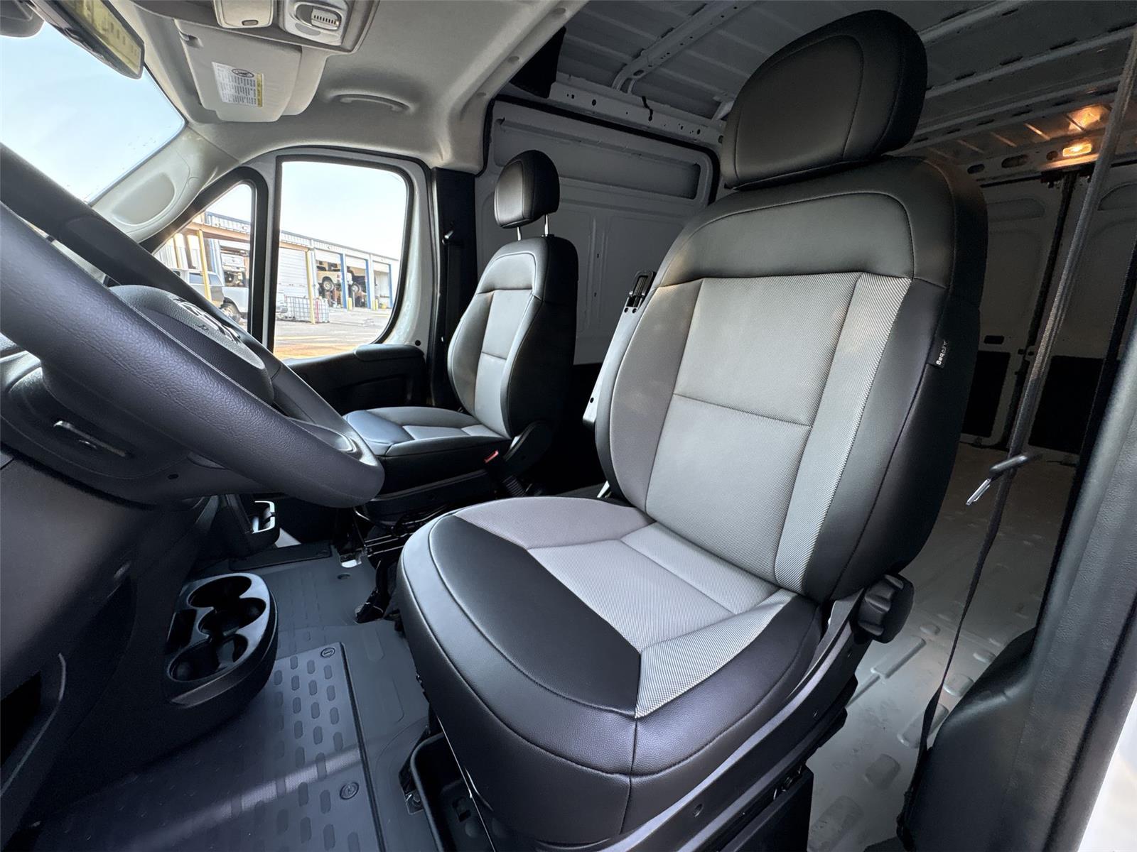 2026 Ram ProMaster 2500 photo 13