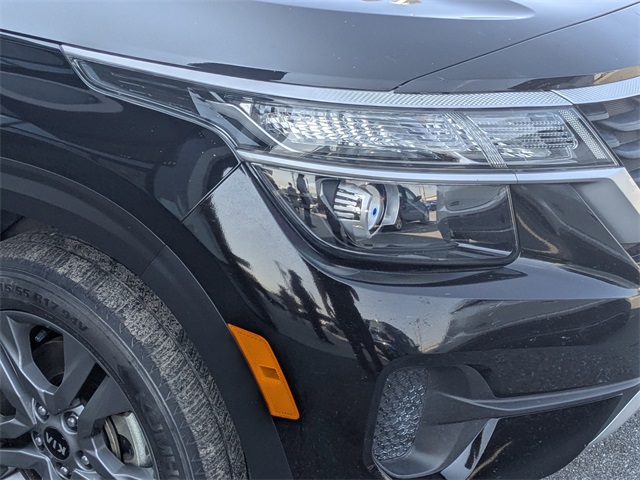 2021 Kia Seltos LX photo 8