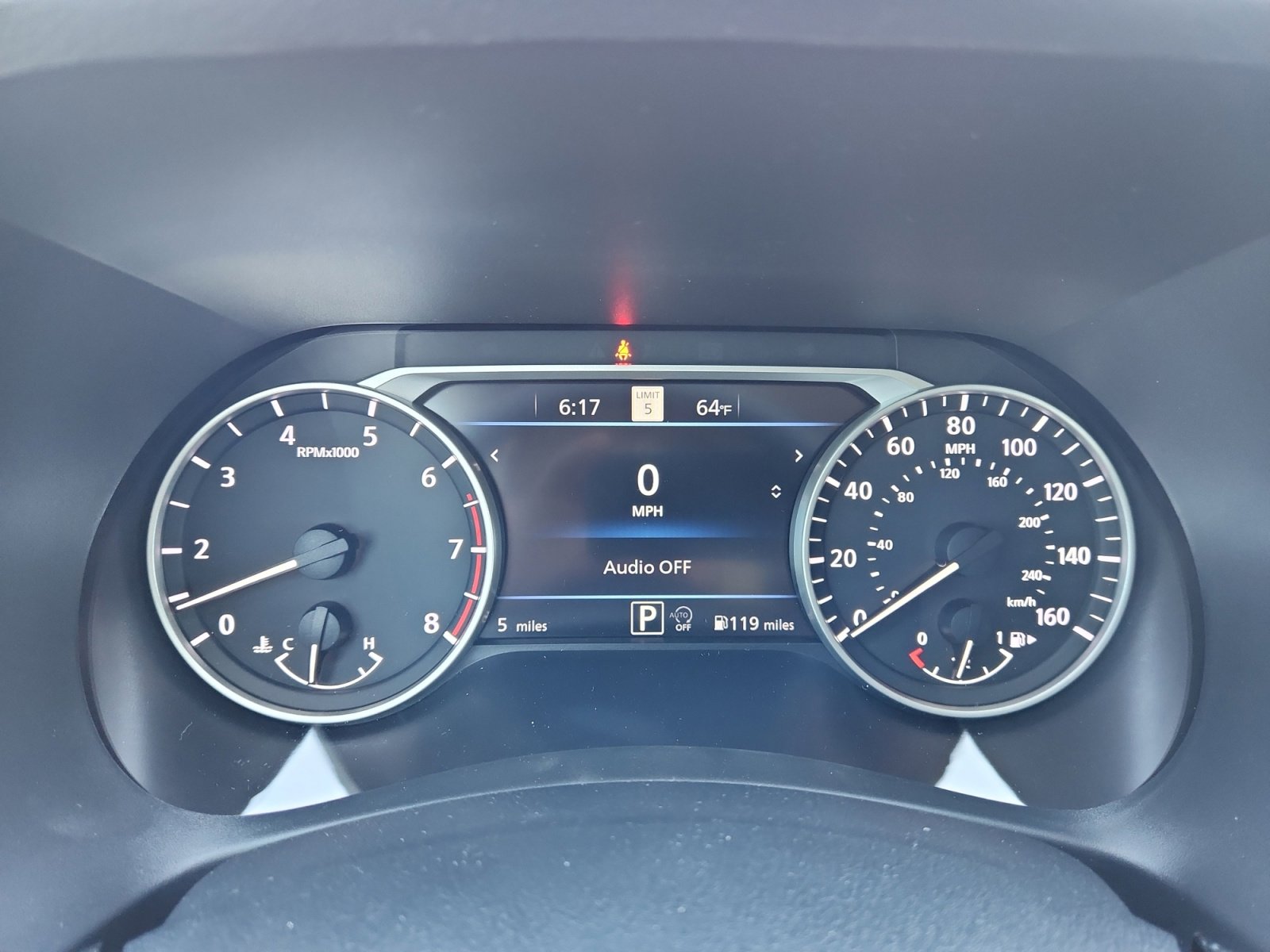 2025 Nissan Sentra SR photo 17