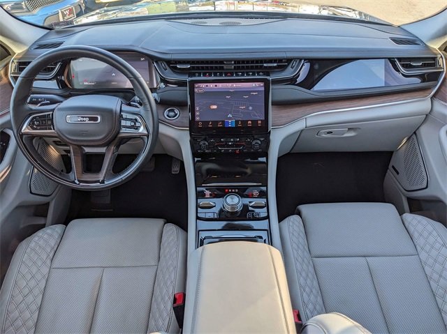 2023 Jeep Grand Cherokee Summit photo 15