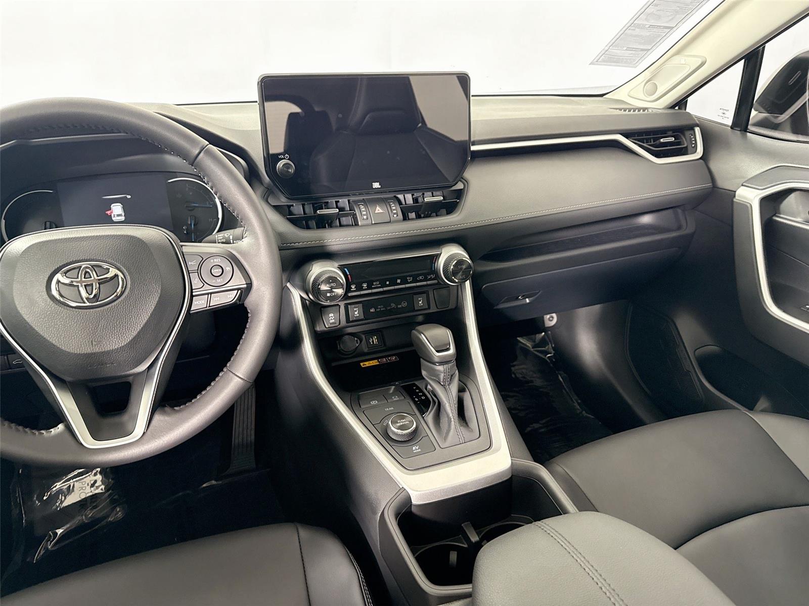 2025 Toyota RAV4 Hybrid XLE Premium photo 33