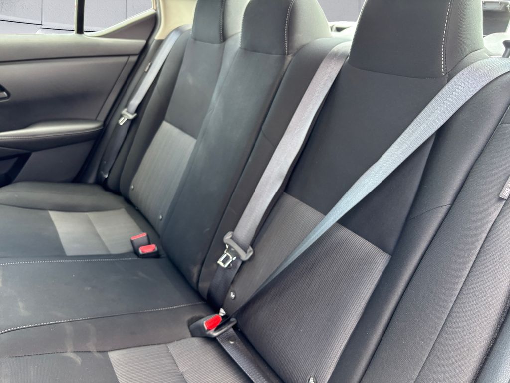 2025 Nissan Sentra SV photo 16