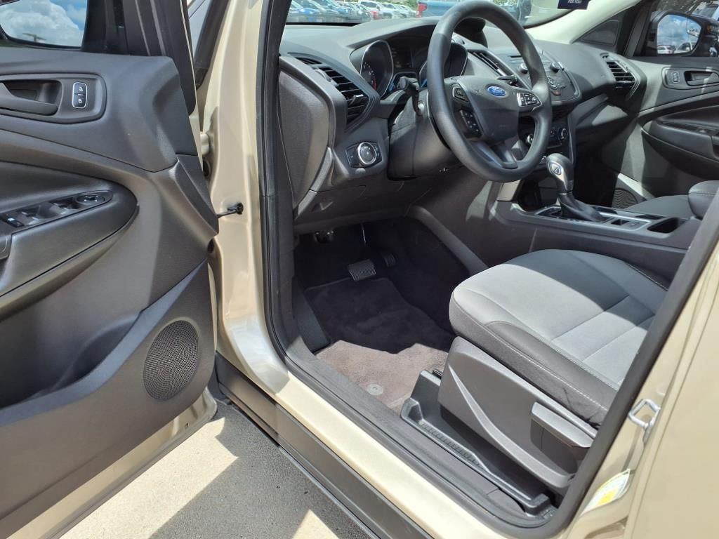 2018 Ford Escape S photo 13