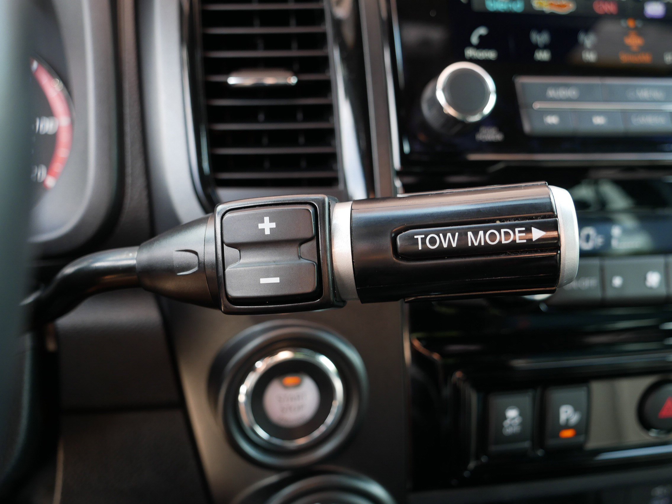2021 Nissan Titan PRO-4X photo 23