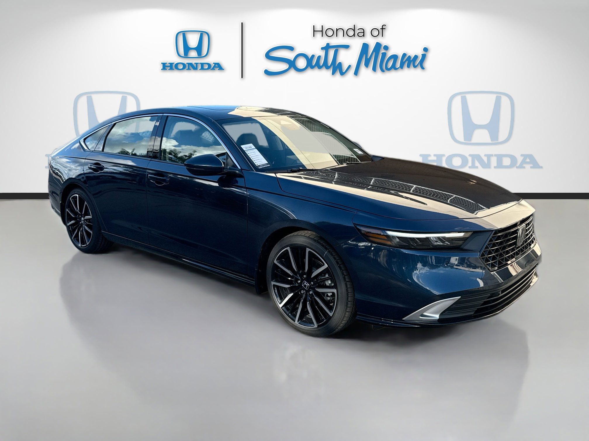 2025 Honda Accord Hybrid Touring's photo