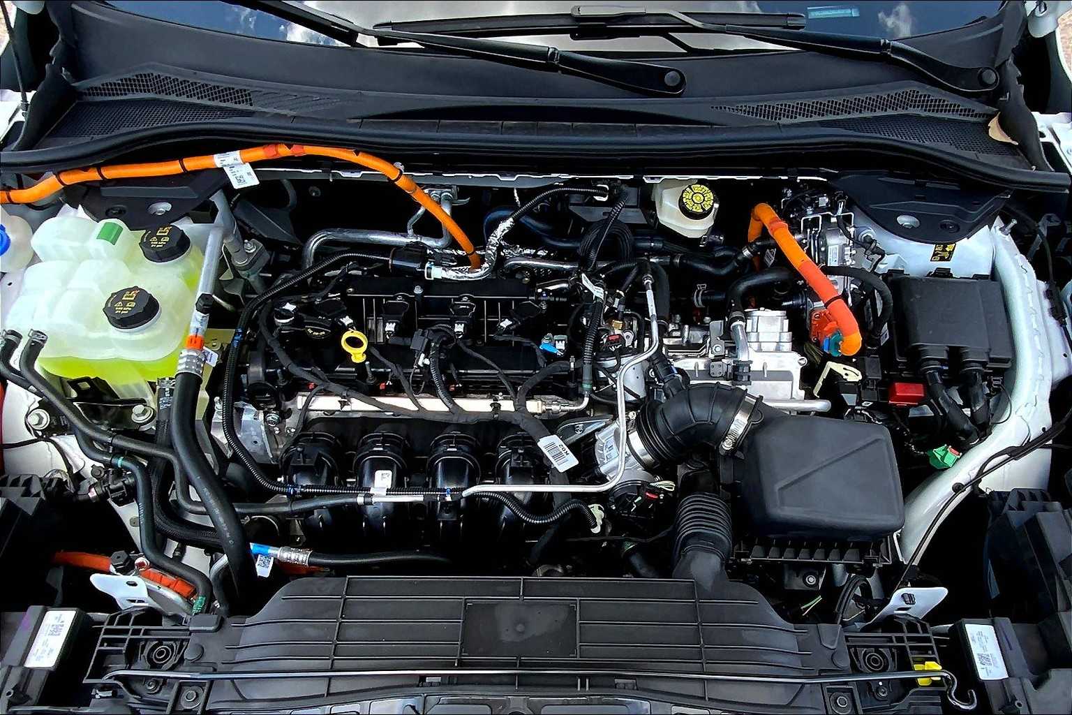 2025 Ford Escape ST-Line photo 15