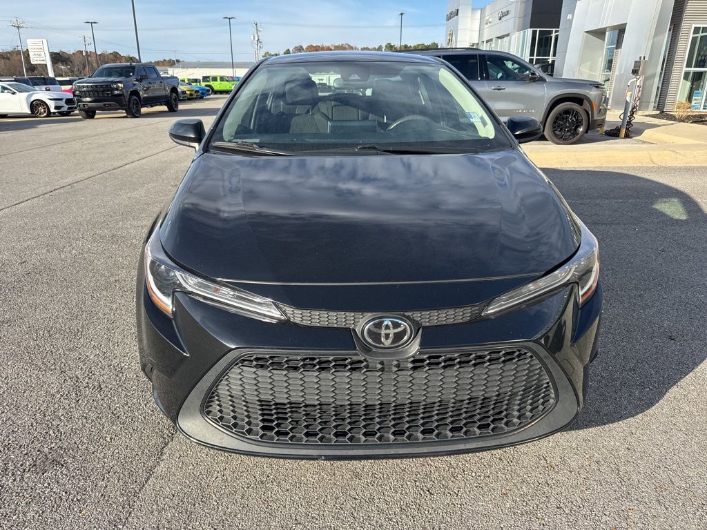 2020 Toyota Corolla LE photo 2