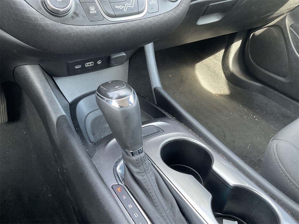 2020 Chevrolet Malibu LS photo 16