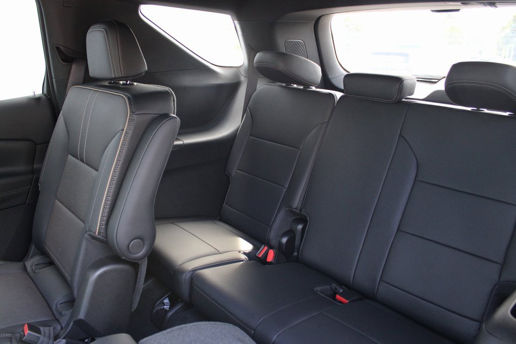 2026 Chevrolet Traverse High Country photo 15