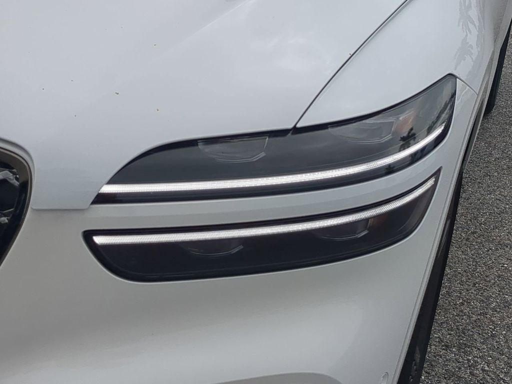 2025 Genesis GV70 2.5T photo 9