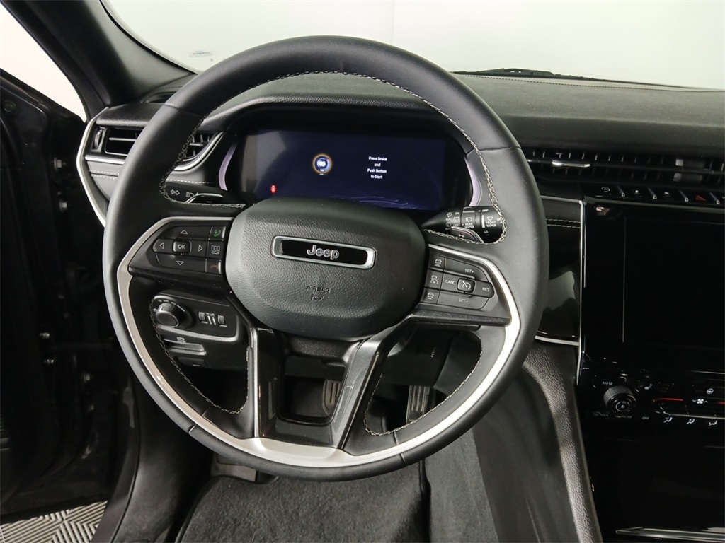 2023 Jeep Grand Cherokee Altitude photo 6
