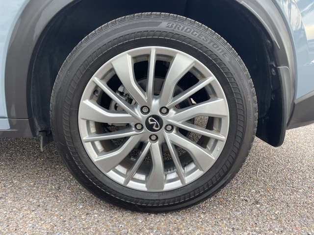 2024 Infiniti QX50 Luxe photo 7