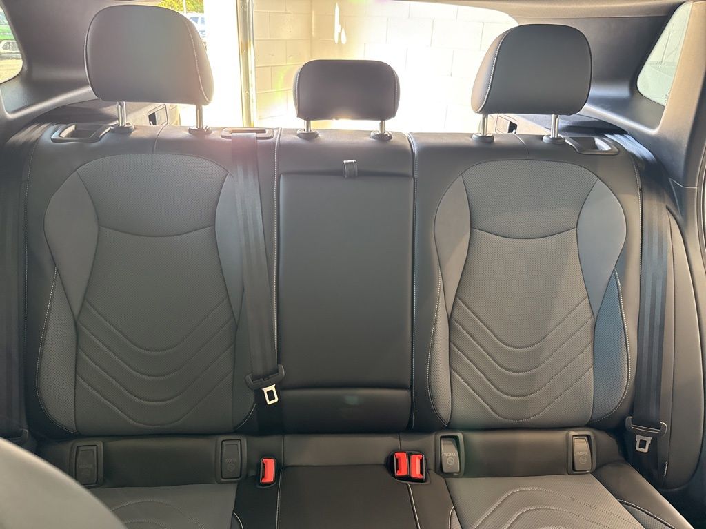 2025 Volkswagen Tiguan SE R-Line Black photo 15