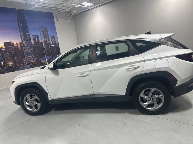 2023 Hyundai Tucson SE photo 2