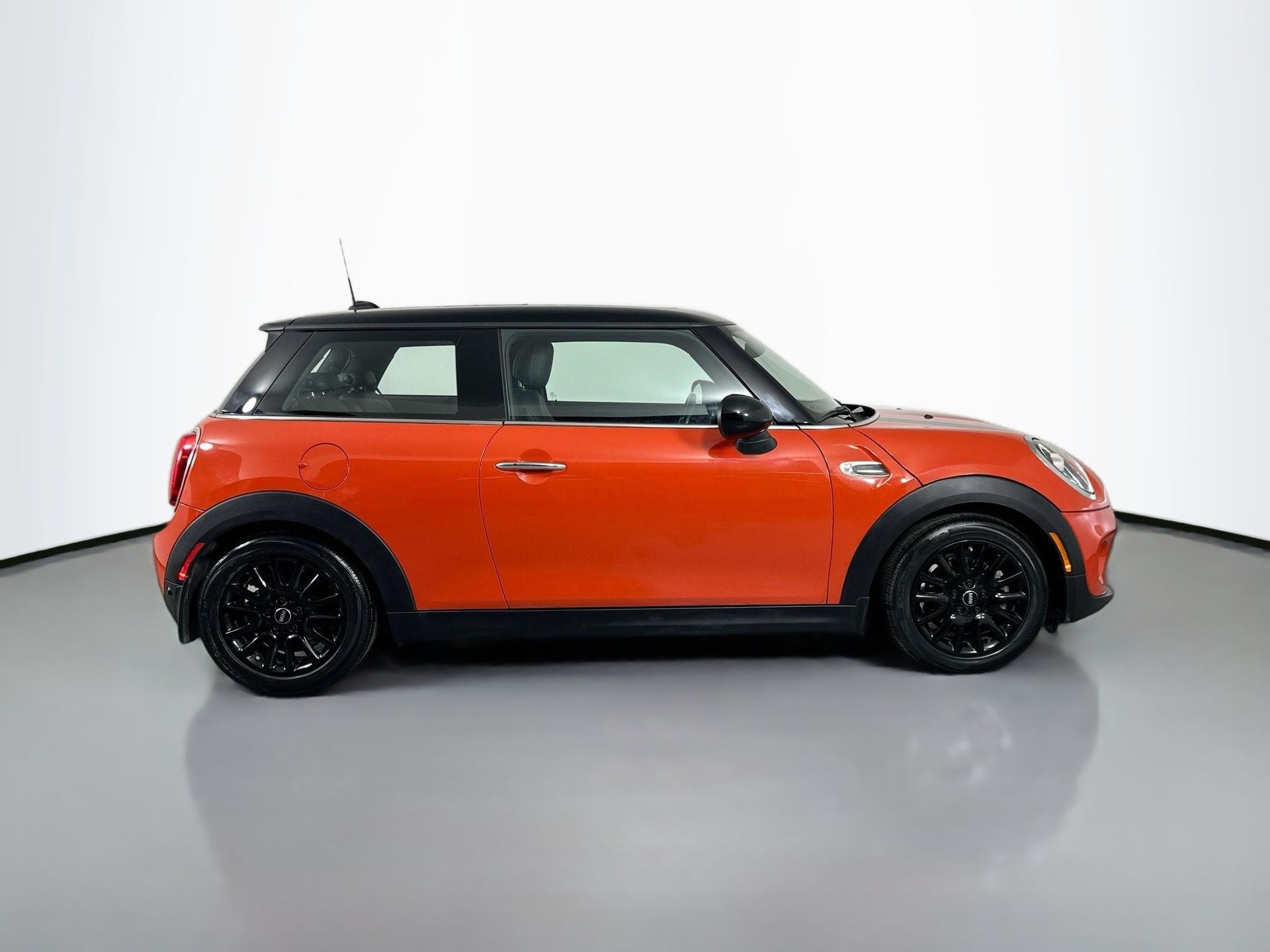 2019 Mini Cooper Signature photo 4