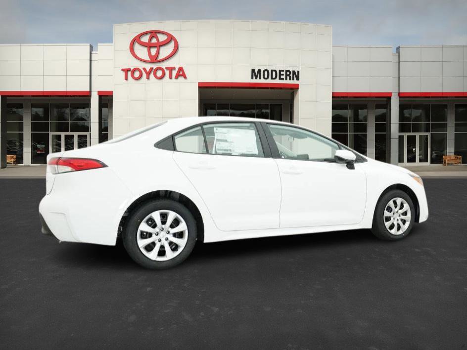 2025 Toyota Corolla LE photo 23