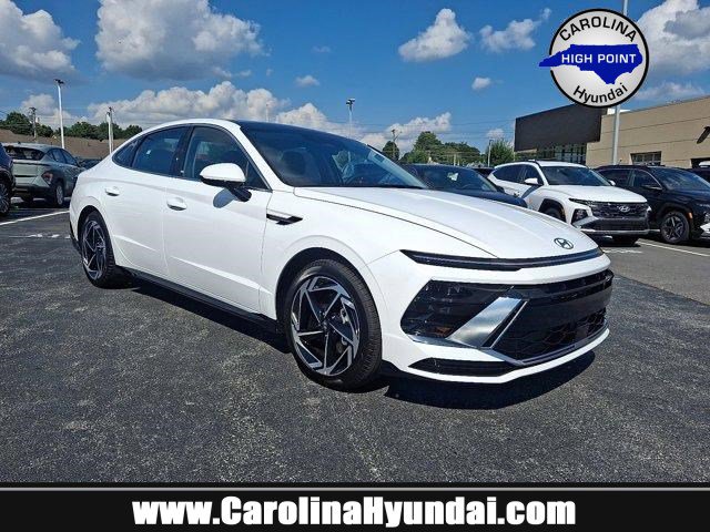 2025 Hyundai Sonata SEL's photo