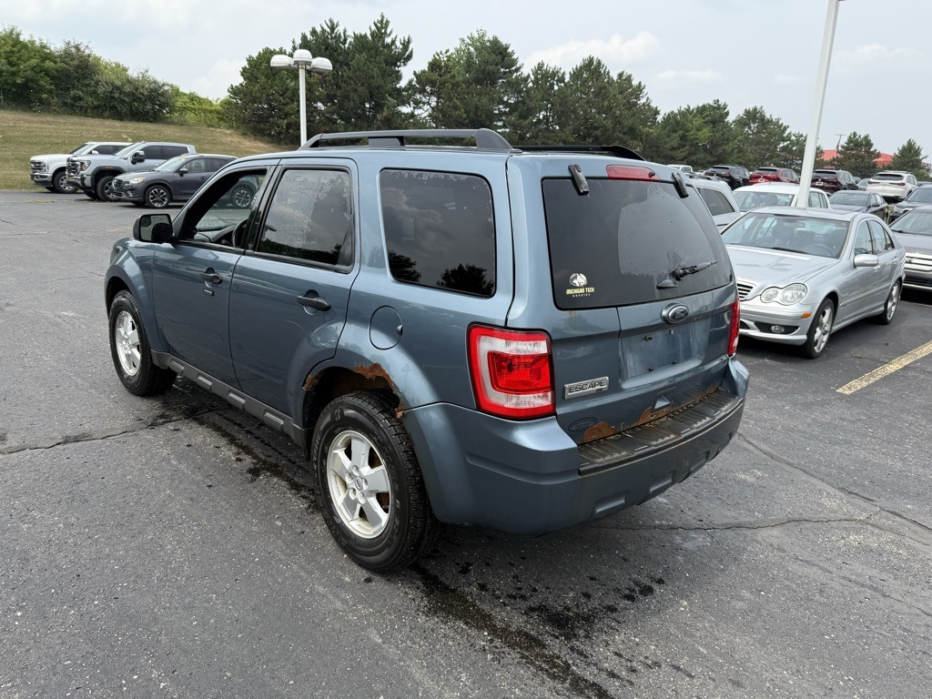 Used 2012 Ford Escape XLT with VIN 1FMCU9D73CKA14184 for sale in Brighton, MI