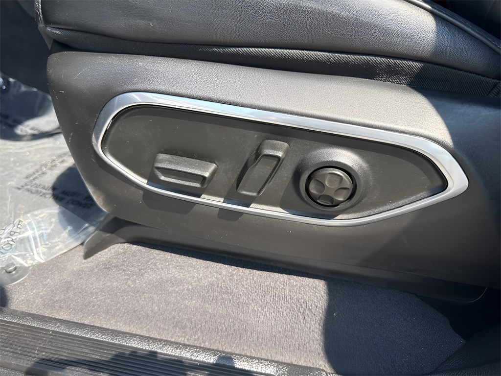 2024 Jeep Wagoneer L Series II photo 10