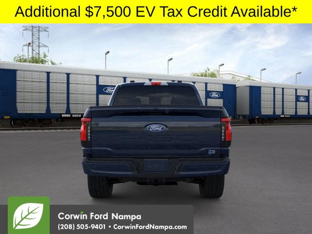 2025 Ford F-150 Lightning photo 3