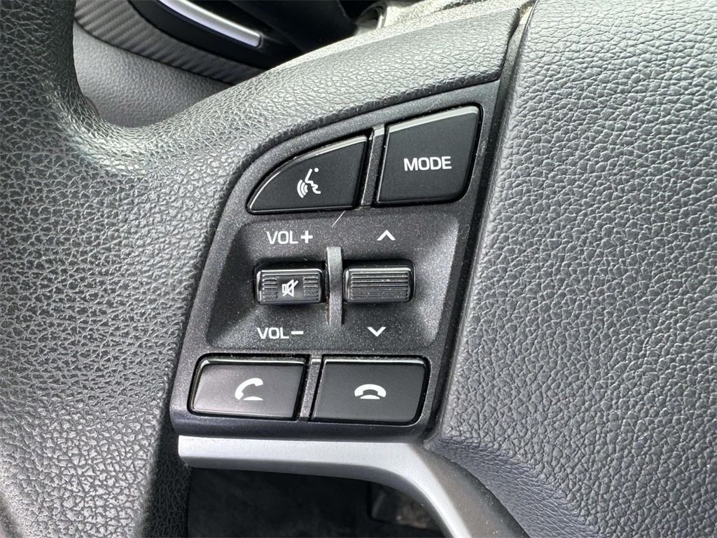 2021 Hyundai Tucson SE photo 16