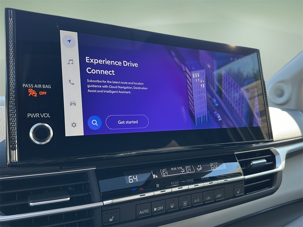 2025 Toyota Sienna XLE photo 18