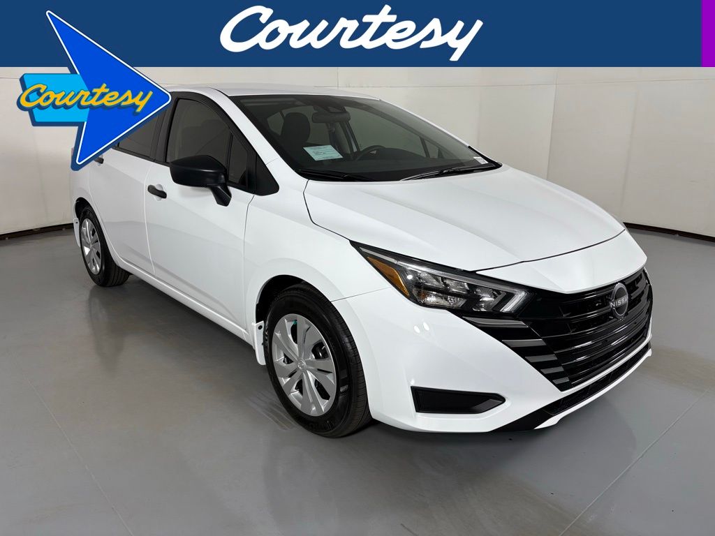 2025 Nissan Versa Sedan S's photo