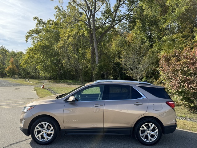 2018 Chevrolet Equinox LT photo 8