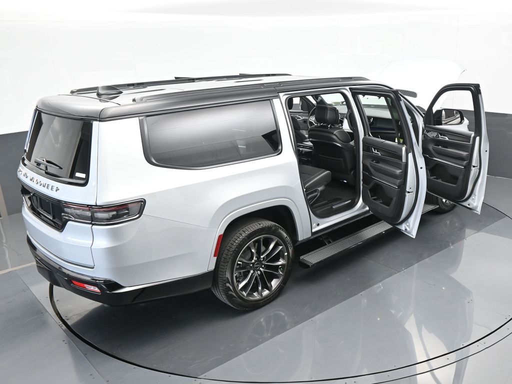 2024 Jeep Grand Wagoneer L II photo 59