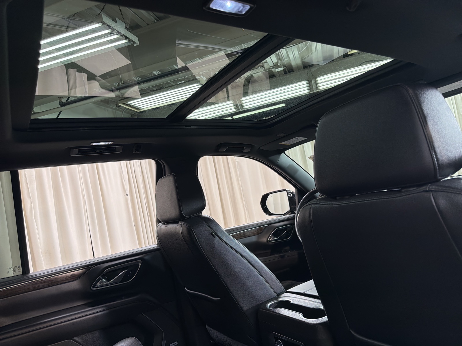 2021 Chevrolet Tahoe Z71 photo 4