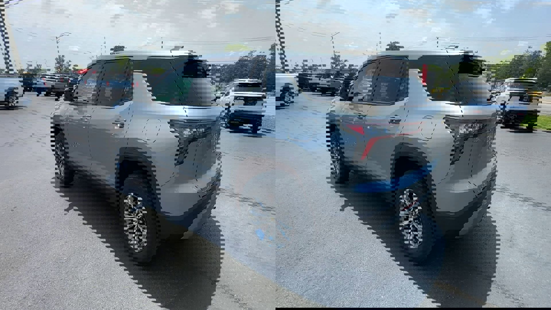 2026 Chevrolet Equinox LT photo 5