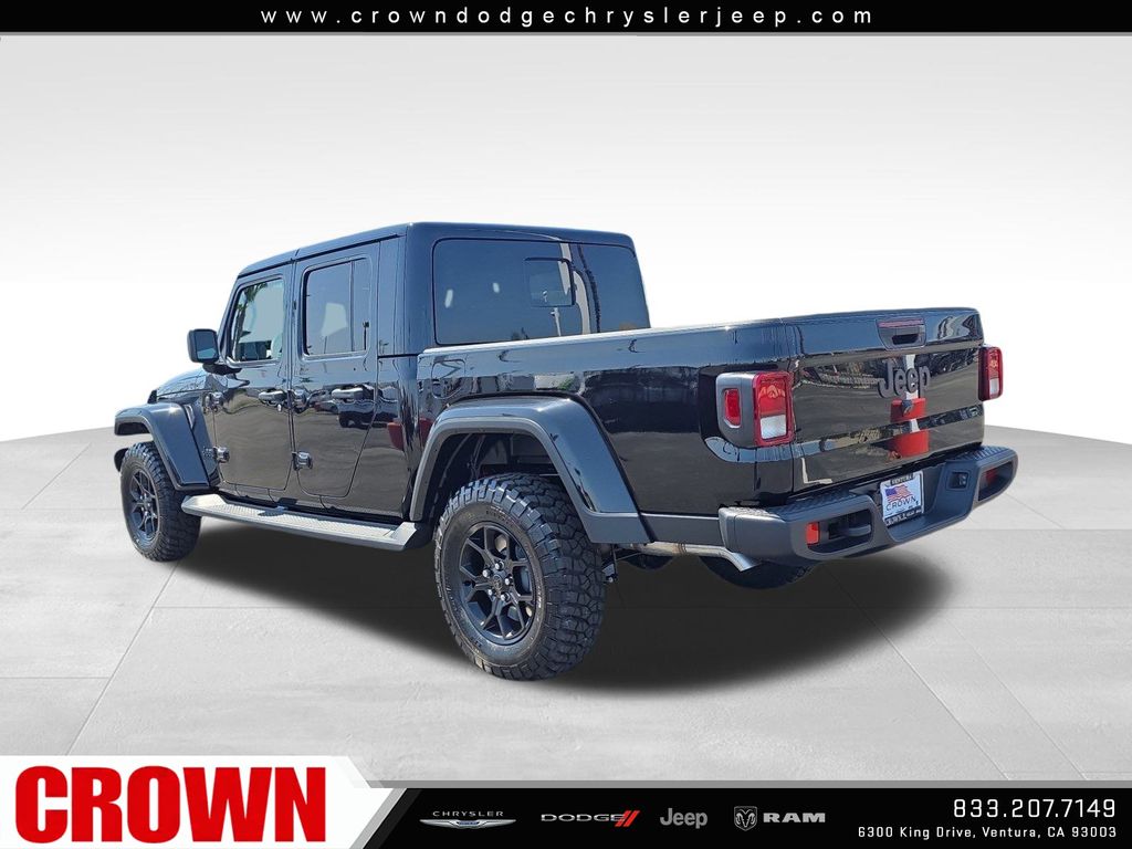 2025 Jeep Gladiator Sport photo 3