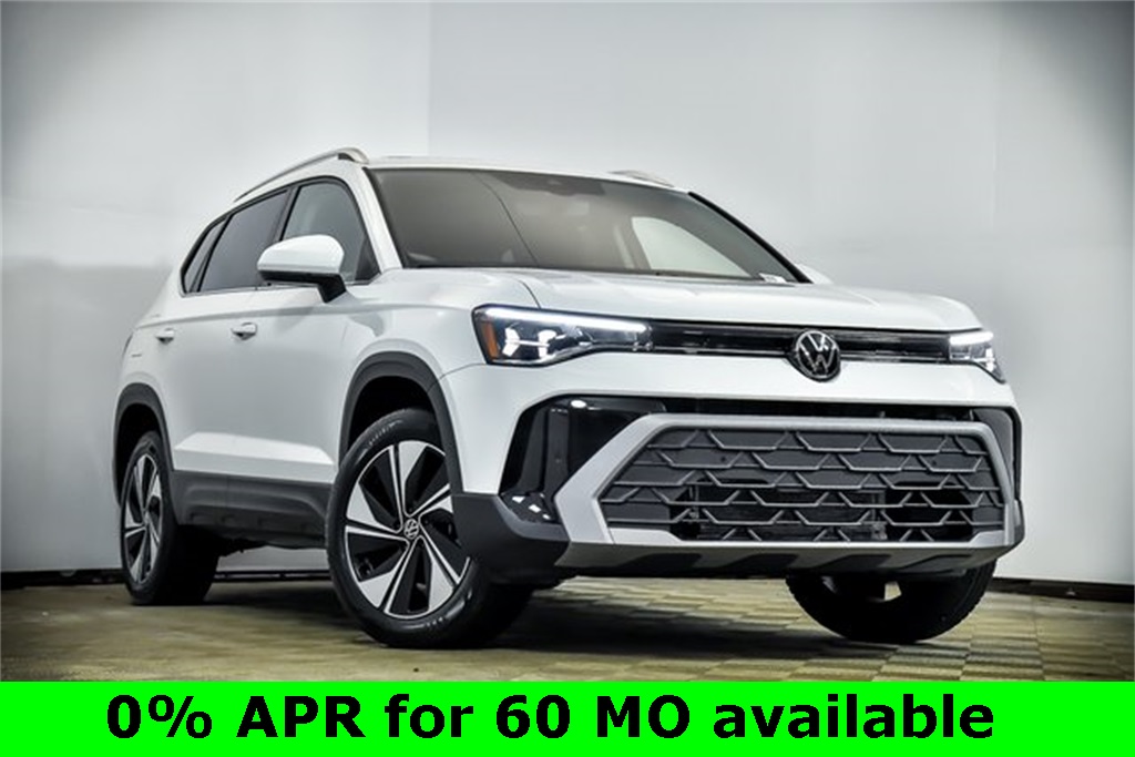 2025 Volkswagen Taos SE's photo