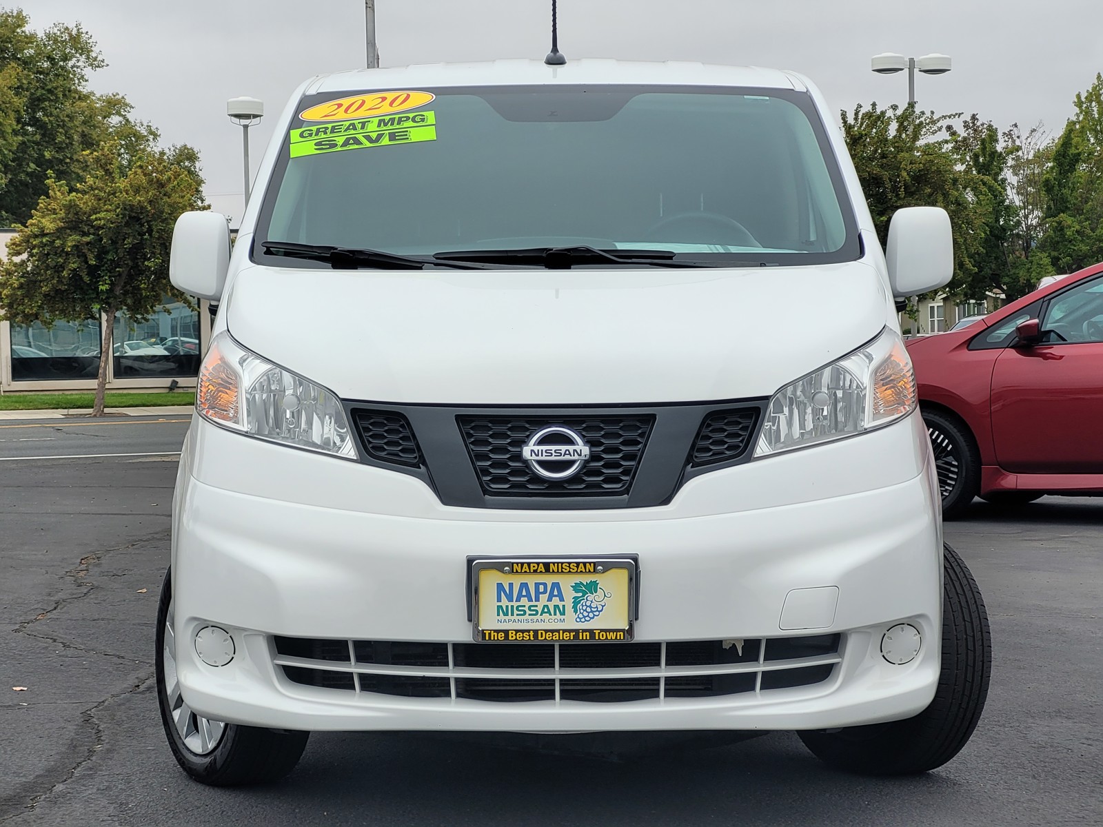 2020 Nissan NV200 SV photo 2