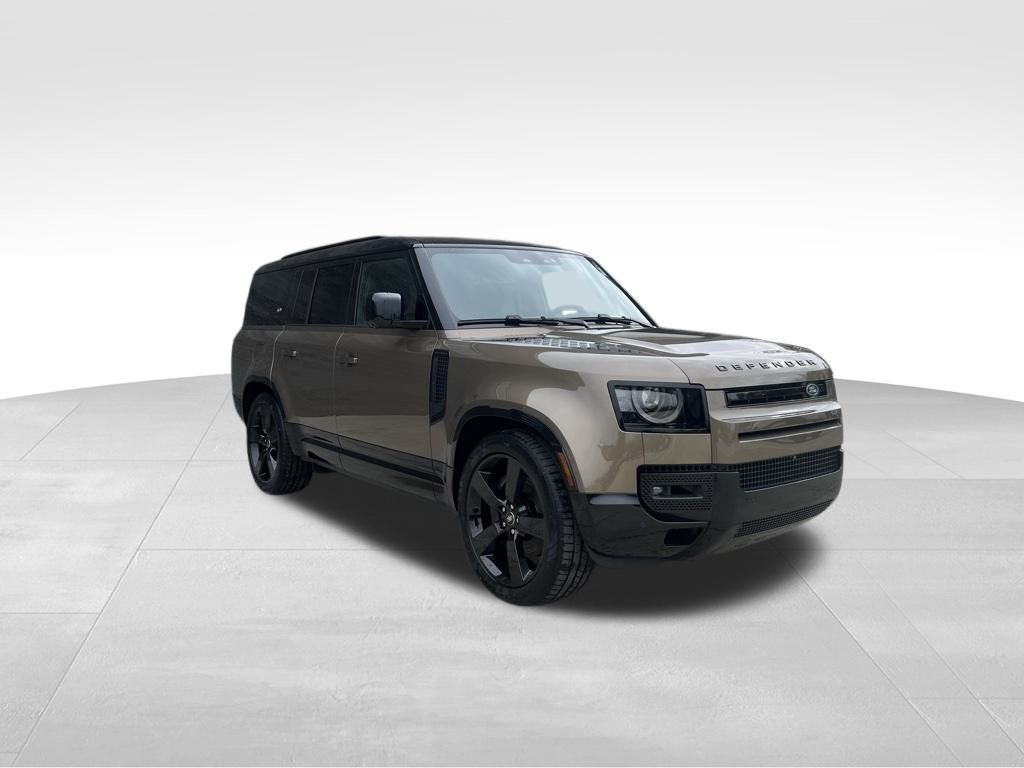 2024 Land Rover Defender 130 X-Dynamic SE photo 3