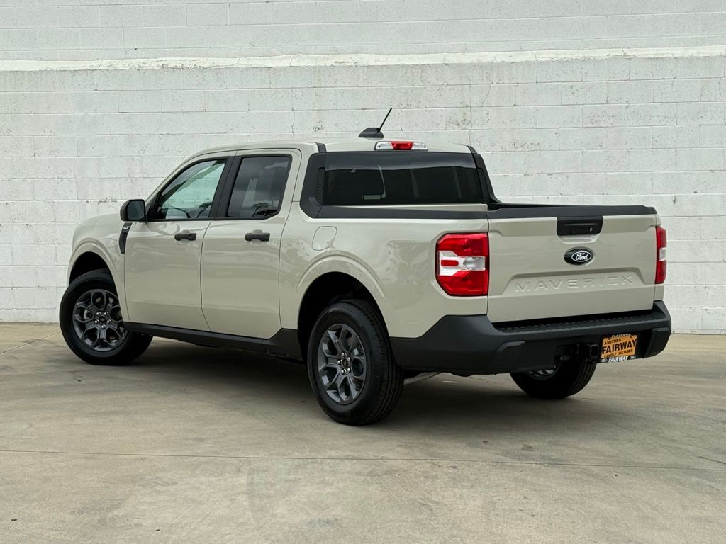 2025 Ford Maverick XLT photo 3