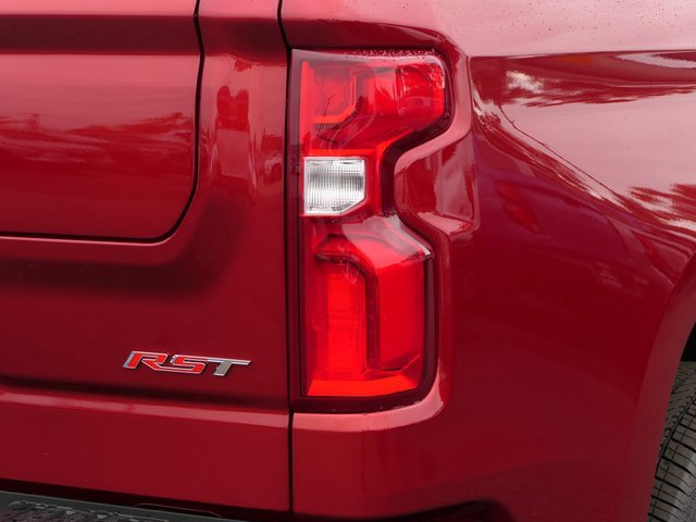 2026 Chevrolet Silverado RST photo 4