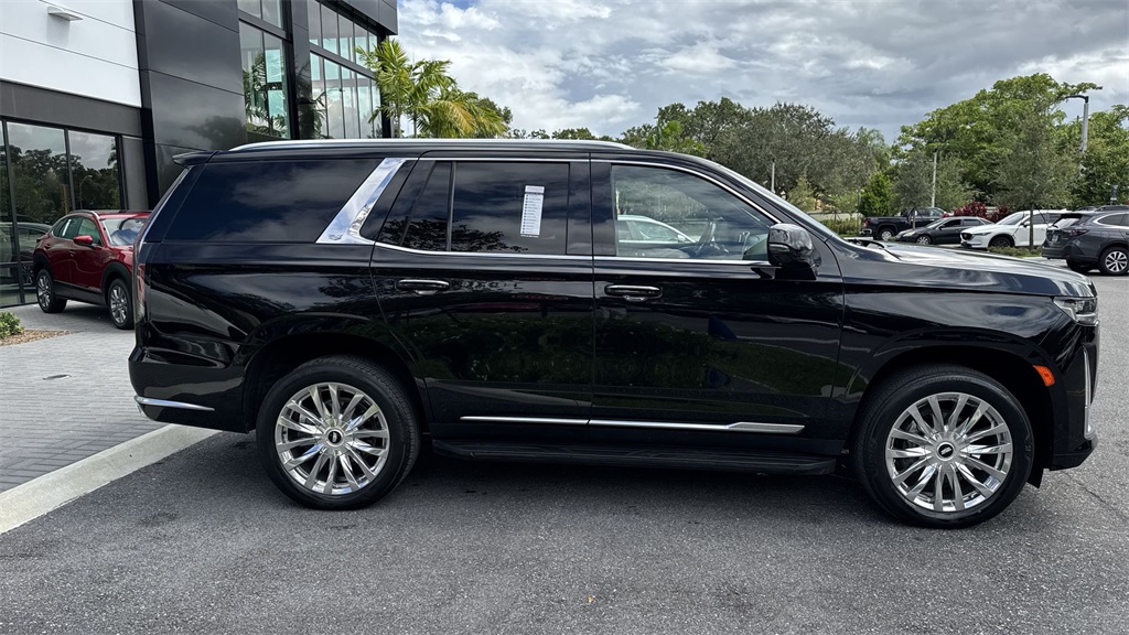 2023 Cadillac Escalade Premium Luxury photo 4