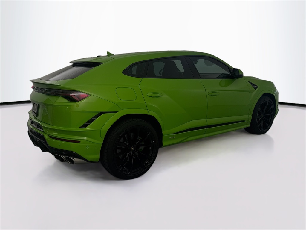 2024 Lamborghini Urus S photo 5