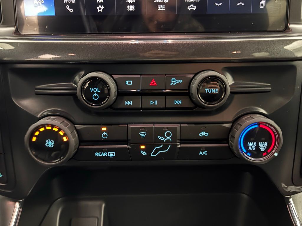 2025 Ford F-150 STX photo 3