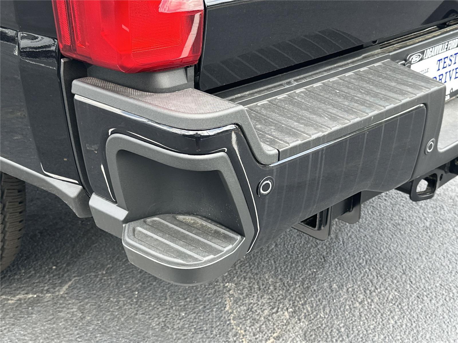 2025 Ford F-250 Lariat photo 35