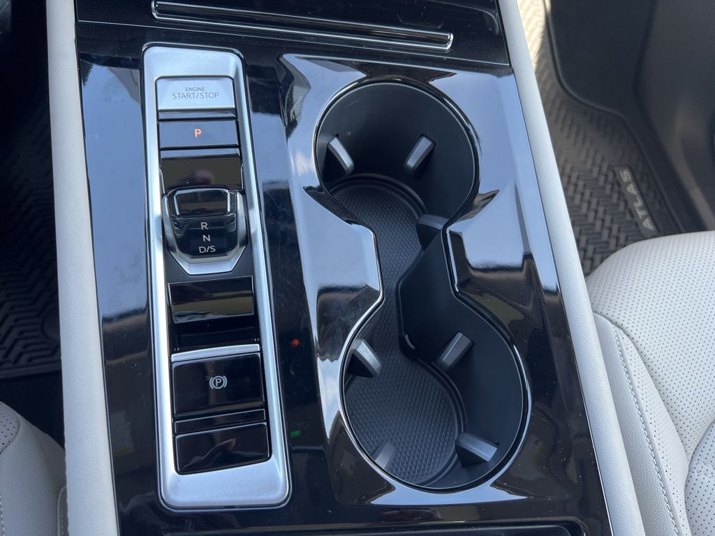 2026 Volkswagen Atlas SE Technology photo 20